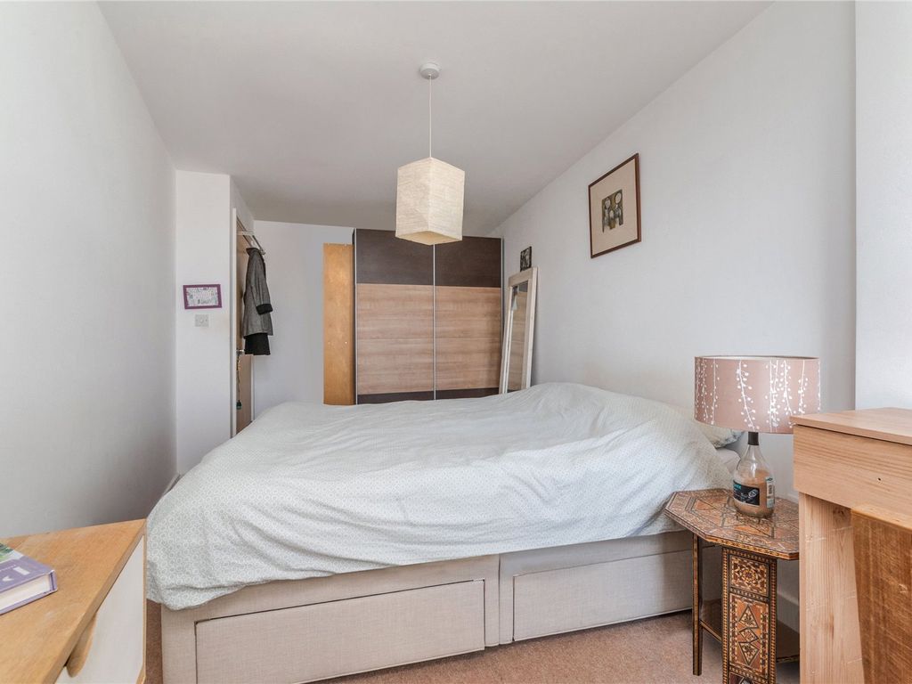 2 bed flat for sale in Parkway, Camden Town NW1, £620,000