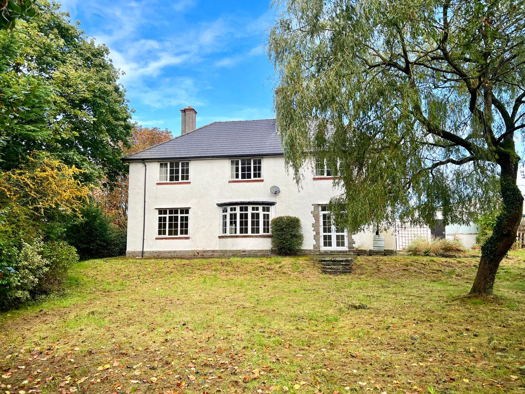6 bed detached house for sale in Main Road, Temple Cloud, Bristol BS39, £650,000