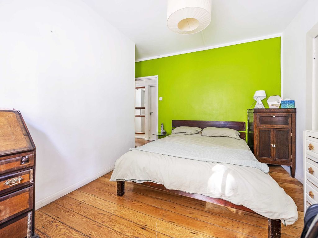 1 bed flat for sale in Chalton Street, London NW1, £500,000