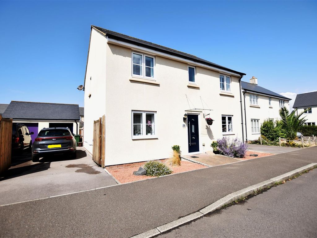 4 bed detached house for sale in The Finches, Portishead, Bristol BS20, £550,000