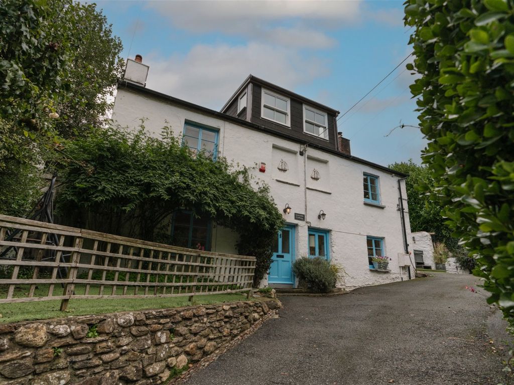 4 bed detached house for sale in Newberry Road, Combe Martin, Ilfracombe EX34, £575,000
