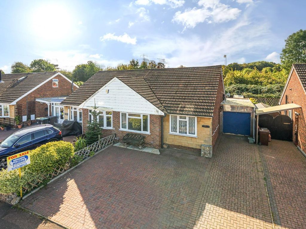 2 bed semi-detached bungalow for sale in Cottenham Close, East Malling, West Malling ME19, £350,000