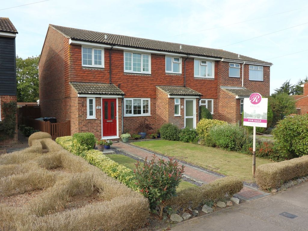 3 bed end terrace house for sale in St. Georges Road, Sandwich CT13, £360,000