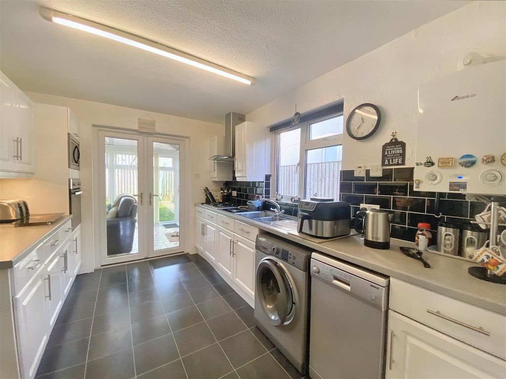 4 bed link-detached house for sale in Tremenheere Avenue, Helston TR13, £380,000