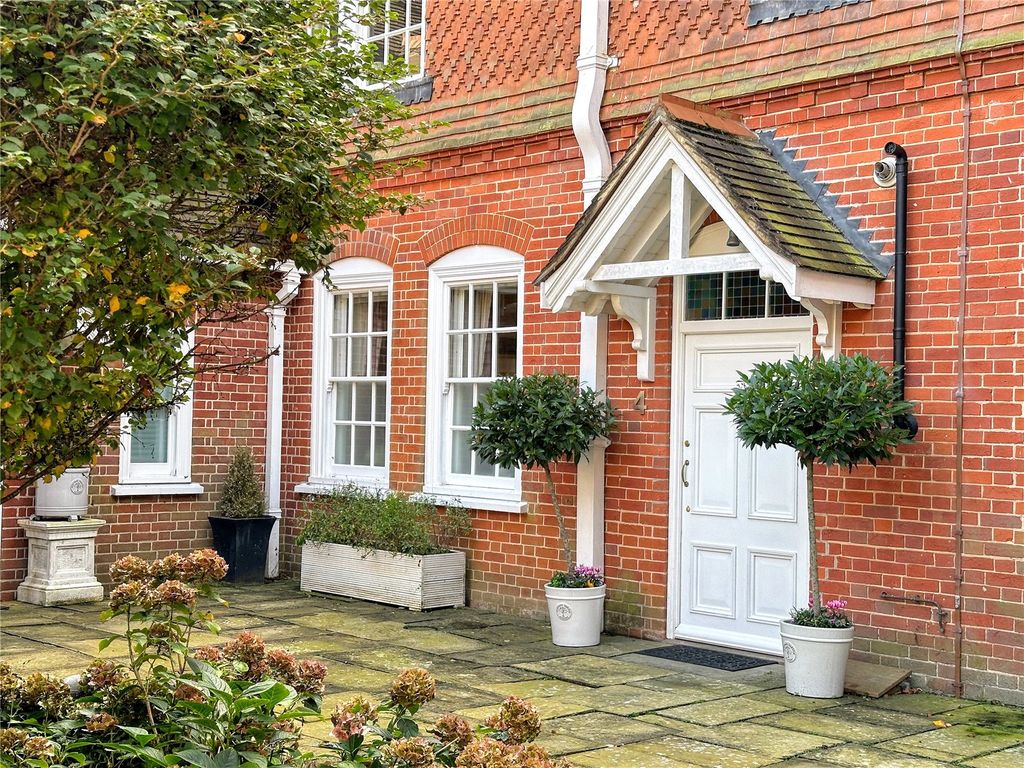 4 bed terraced house for sale in Chelwood Gate, Haywards Heath RH17, £850,000