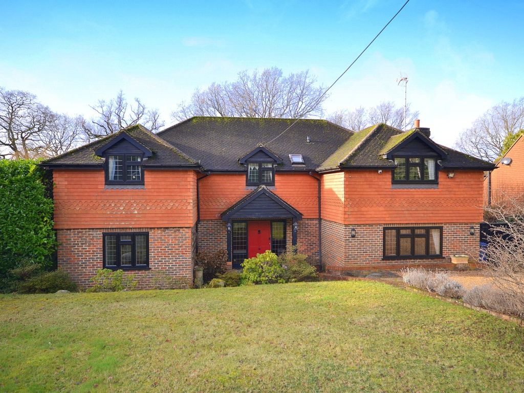 5 bed detached house for sale in Wanborough Lane, Cranleigh GU6, £1,280,000