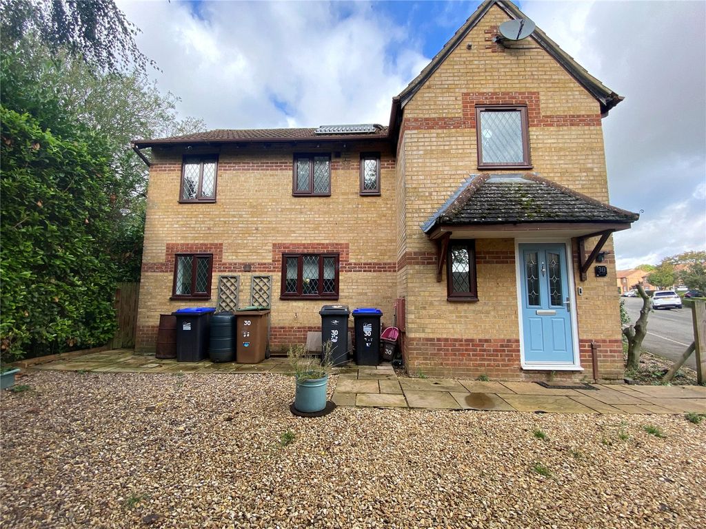 4 bed detached house for sale in Ash Way, Woodford Halse, Northamptonshire NN11, £350,000
