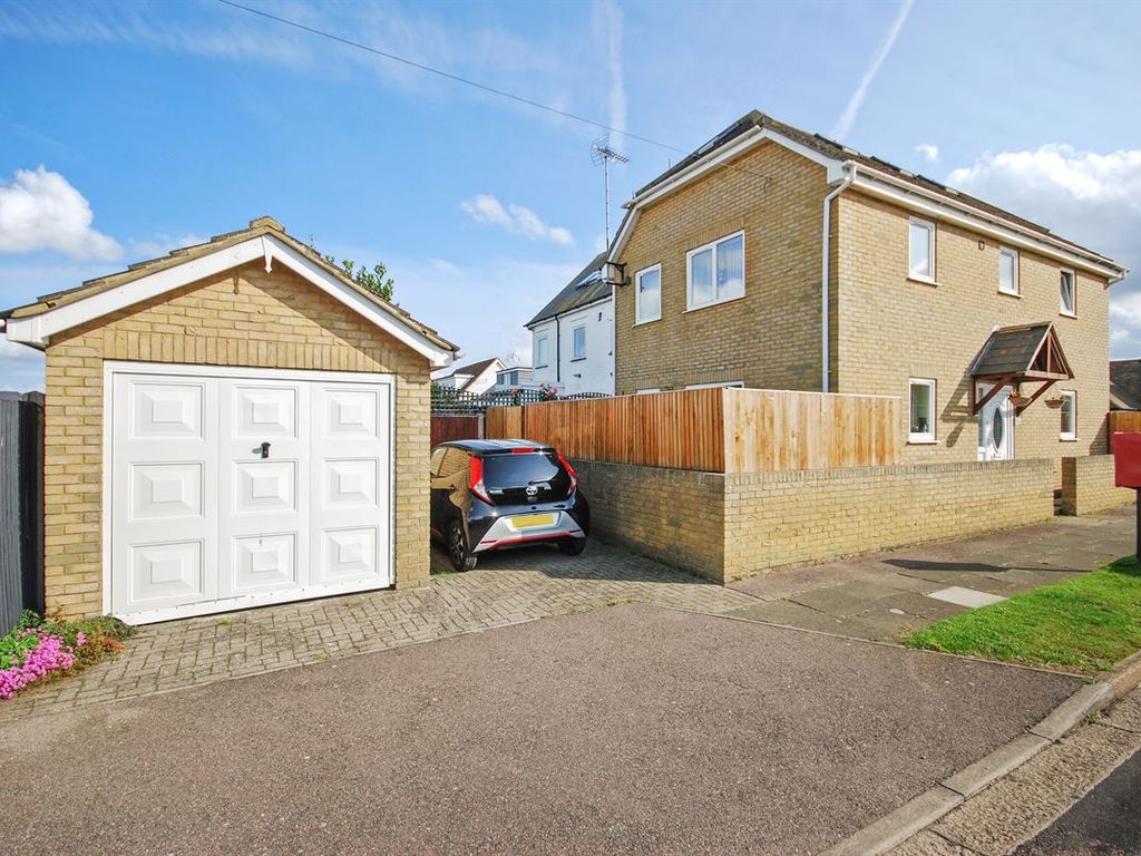 4 bed detached house for sale in Bournemouth Drive, Herne Bay CT6, £495,000