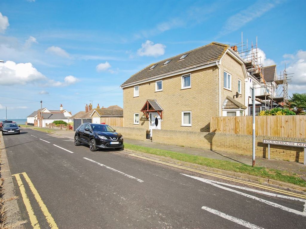4 bed detached house for sale in Bournemouth Drive, Herne Bay CT6, £495,000