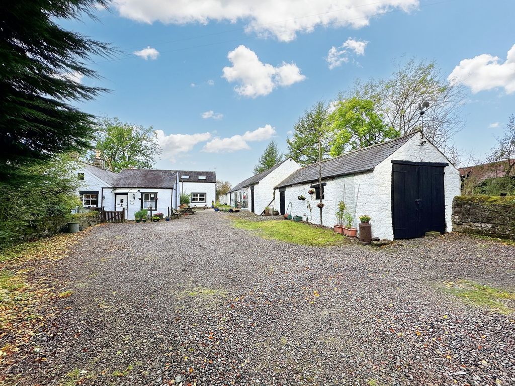 6 bed barn conversion for sale in Roadhead, Carlisle CA6, £375,000