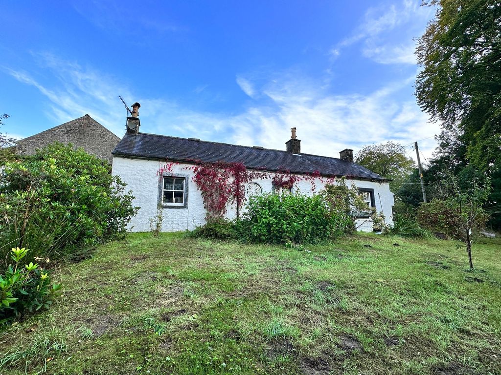 6 bed barn conversion for sale in Roadhead, Carlisle CA6, £375,000
