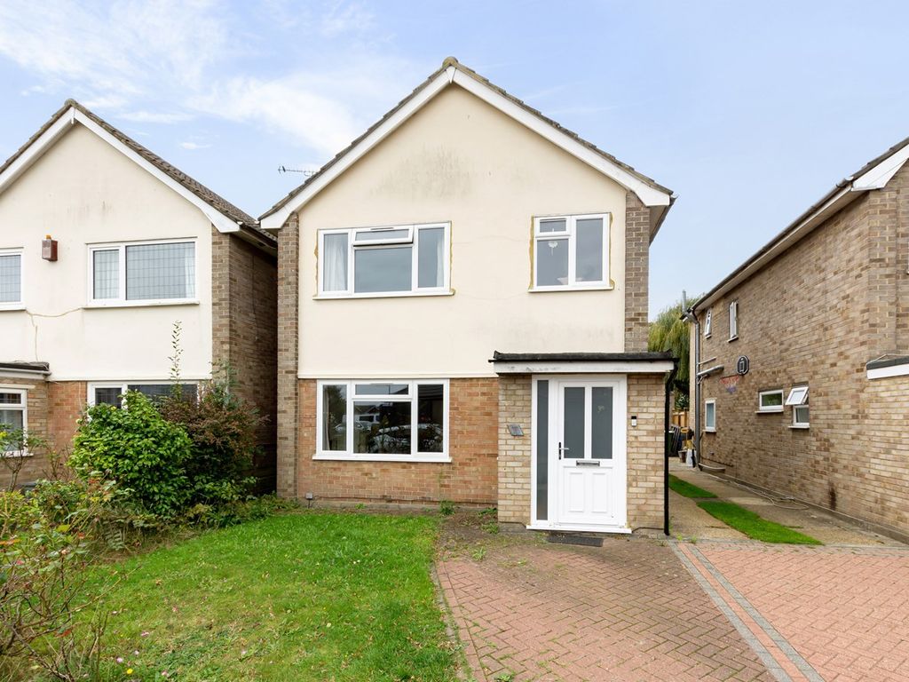 3 bed detached house for sale in Langdon Shaw, Sidcup DA14, £600,000