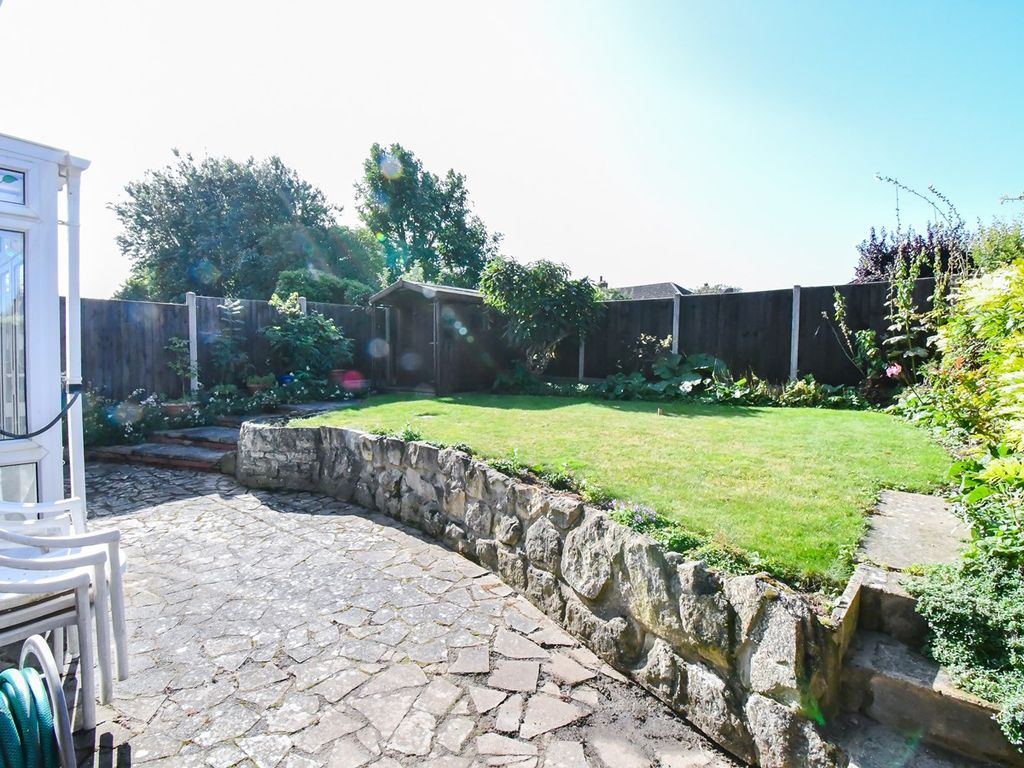 3 bed detached house for sale in Leyside, Bromham, Bedford MK43, £385,000