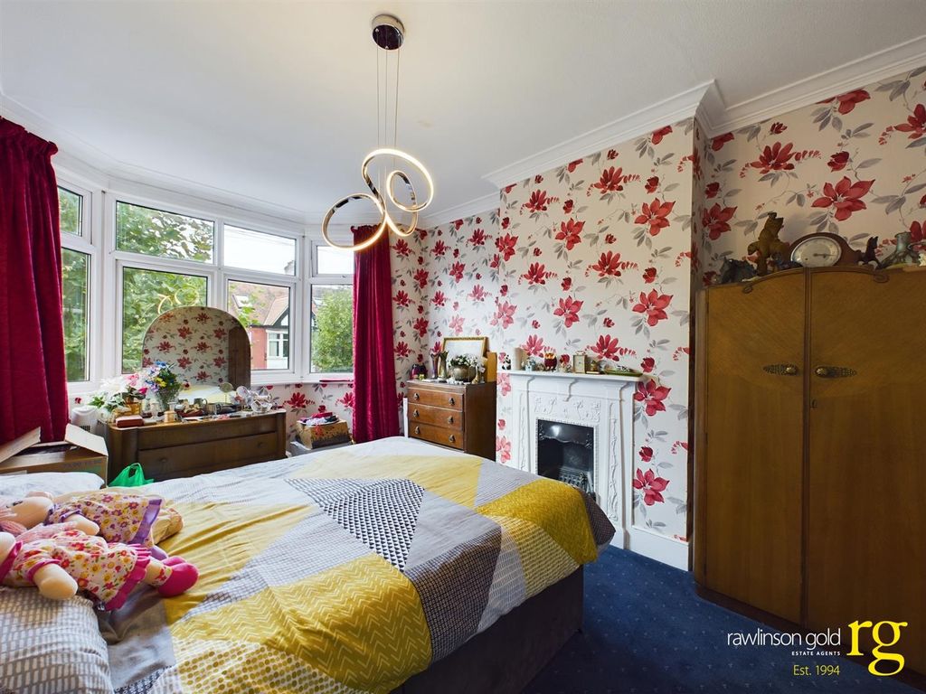 3 bed terraced house for sale in Drury Road, Harrow HA1, £575,000