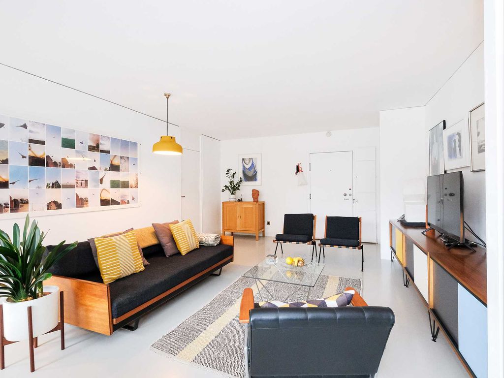 1 bed flat for sale in Barbican, London EC2Y, £799,950