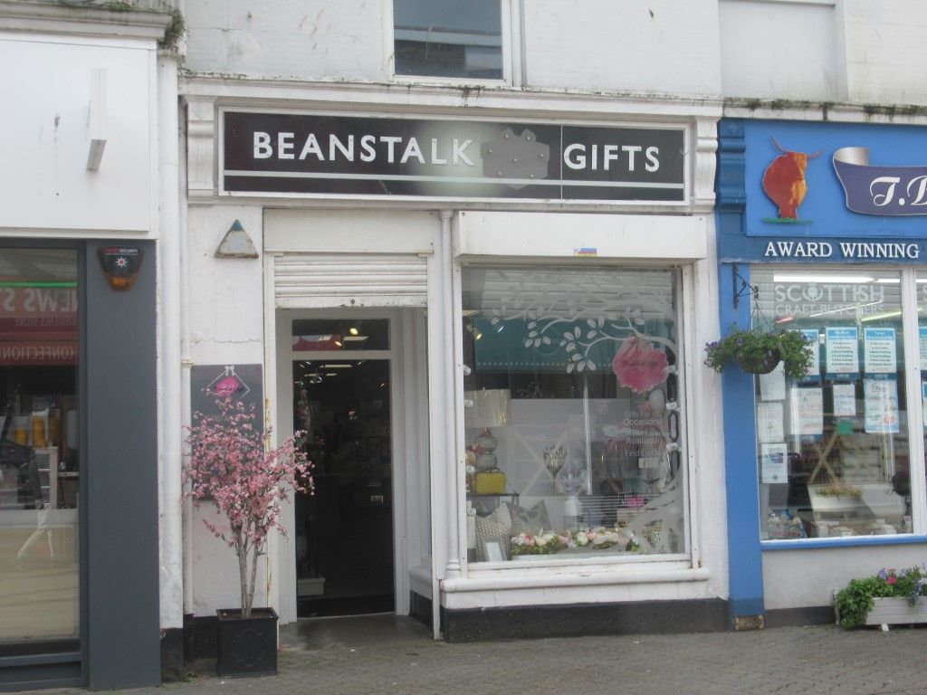 Retail premises to let in 38 Dockhead Street, Saltcoats, North Ayrshire KA21, £11,000 pa