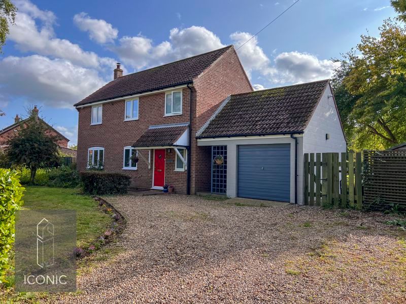 3 bed detached house for sale in The Street, Foxley, Norfolk. NR20, £400,000