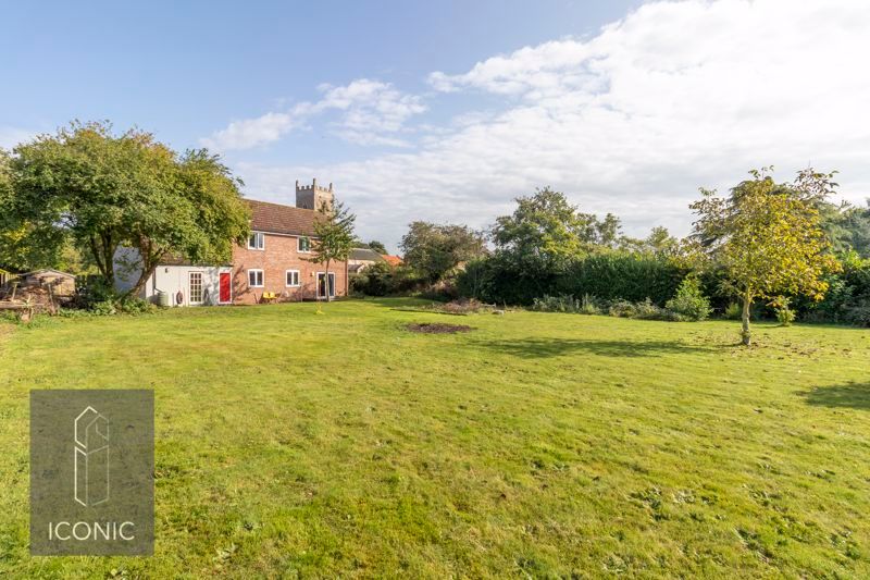 3 bed detached house for sale in The Street, Foxley, Norfolk. NR20, £400,000