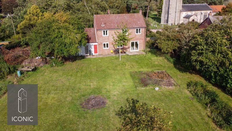 3 bed detached house for sale in The Street, Foxley, Norfolk. NR20, £400,000