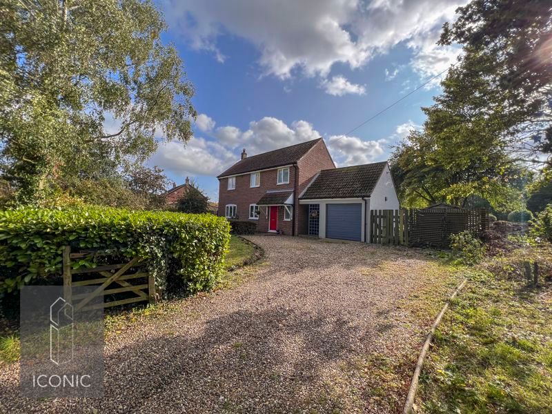 3 bed detached house for sale in The Street, Foxley, Norfolk. NR20, £400,000