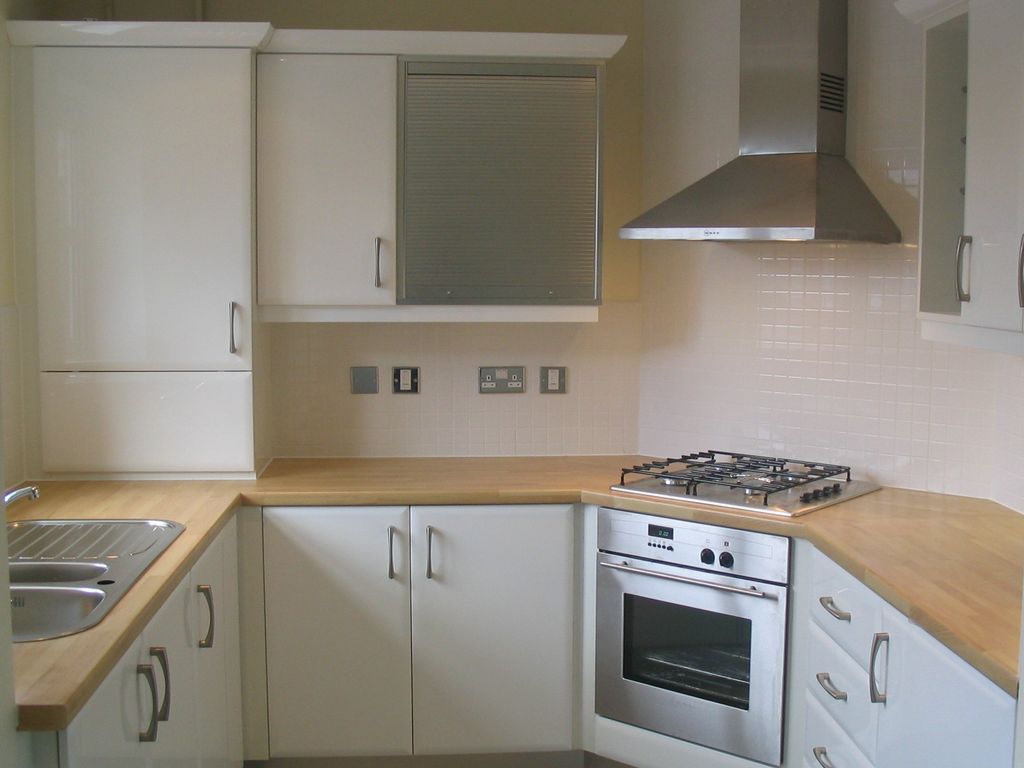 2 bed flat for sale in Forsythia Drive, Clayton-Le-Woods, Chorley PR6, £122,345