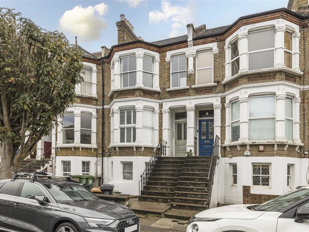 2 bed flat for sale in Ommaney Road, London SE14, £500,000