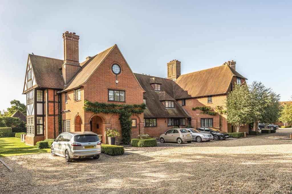 5 bed end terrace house for sale in Silchester, Hampshire RG7, £1,250,000