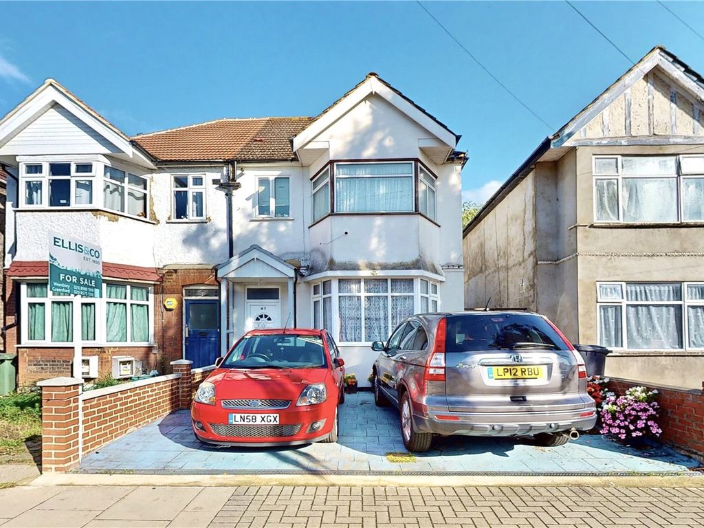 2 bed flat for sale in Thurlby Road, Wembley HA0, £410,000