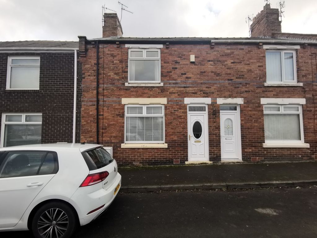 2 bed terraced house to rent in Sydney Street, Houghton Le Spring DH4, £525 pcm