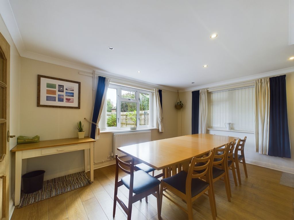 4 bed detached house for sale in Merrydown Lane, Chineham, Basingstoke RG24, £750,000