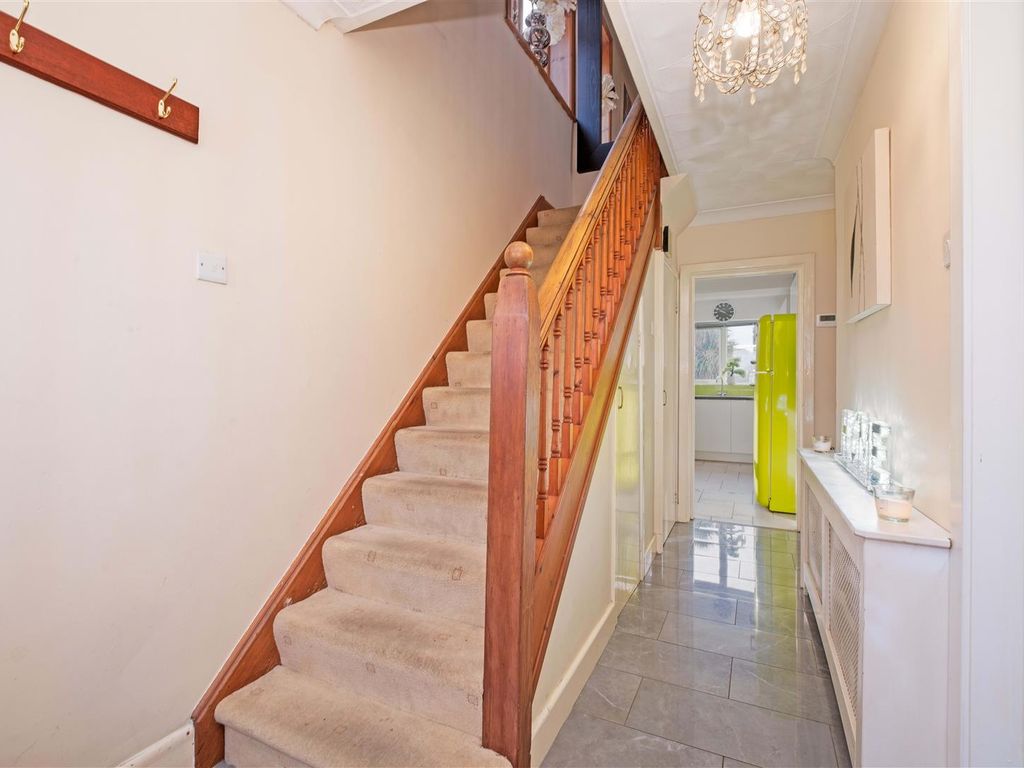 4 bed detached house for sale in Vale Heights, Vale Road, Parkstone, Poole BH14, £450,000
