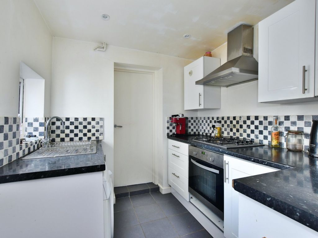 3 bed semi-detached house for sale in Pineapple Road, Amersham, Bucks HP7, £400,000