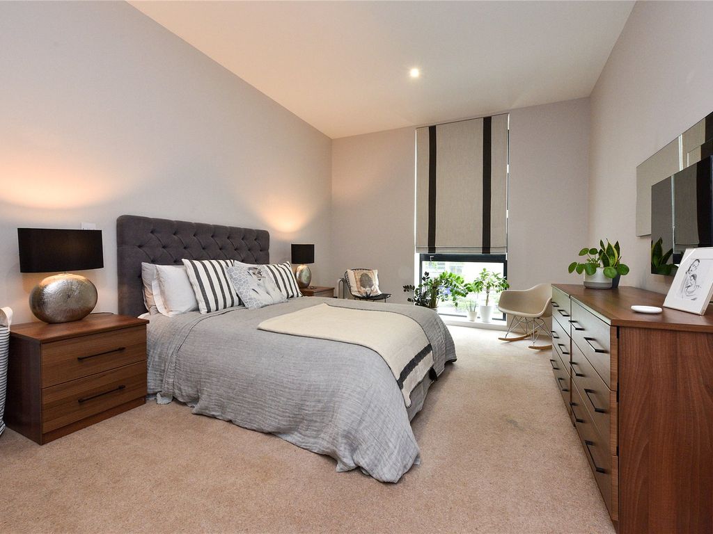 2 bed flat for sale in The Franklin, 81 Bournville Lane, Bournville, Birmingham B30, £460,000