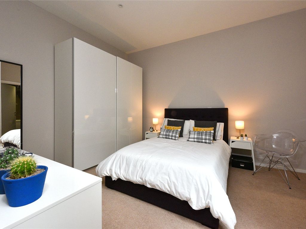 2 bed flat for sale in The Franklin, 81 Bournville Lane, Bournville, Birmingham B30, £460,000