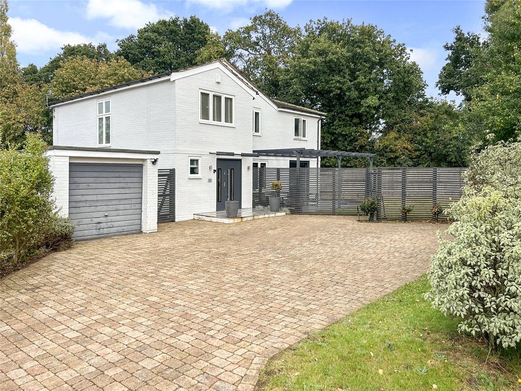 4 bed detached house for sale in Send, Surrey GU23, £1,165,000