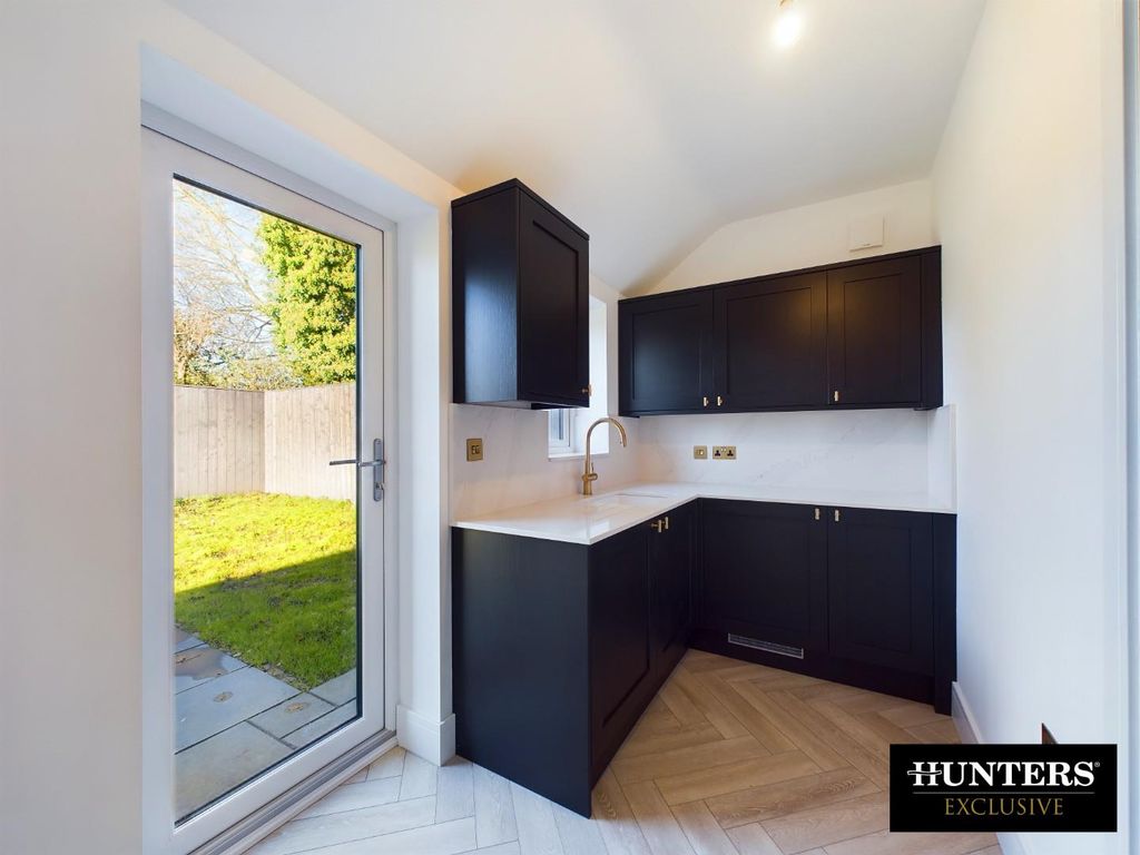 3 bed detached bungalow for sale in Easton Road, Bridlington YO16, £500,000