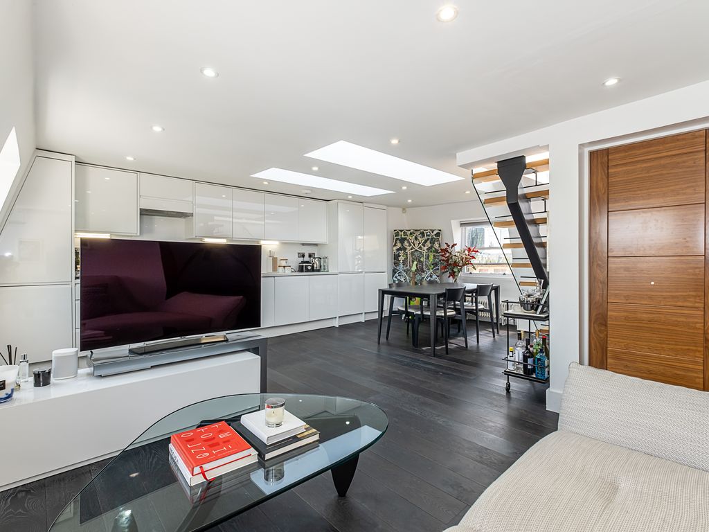 2 bed flat for sale in Hornton Street, London W8, £1,425,000
