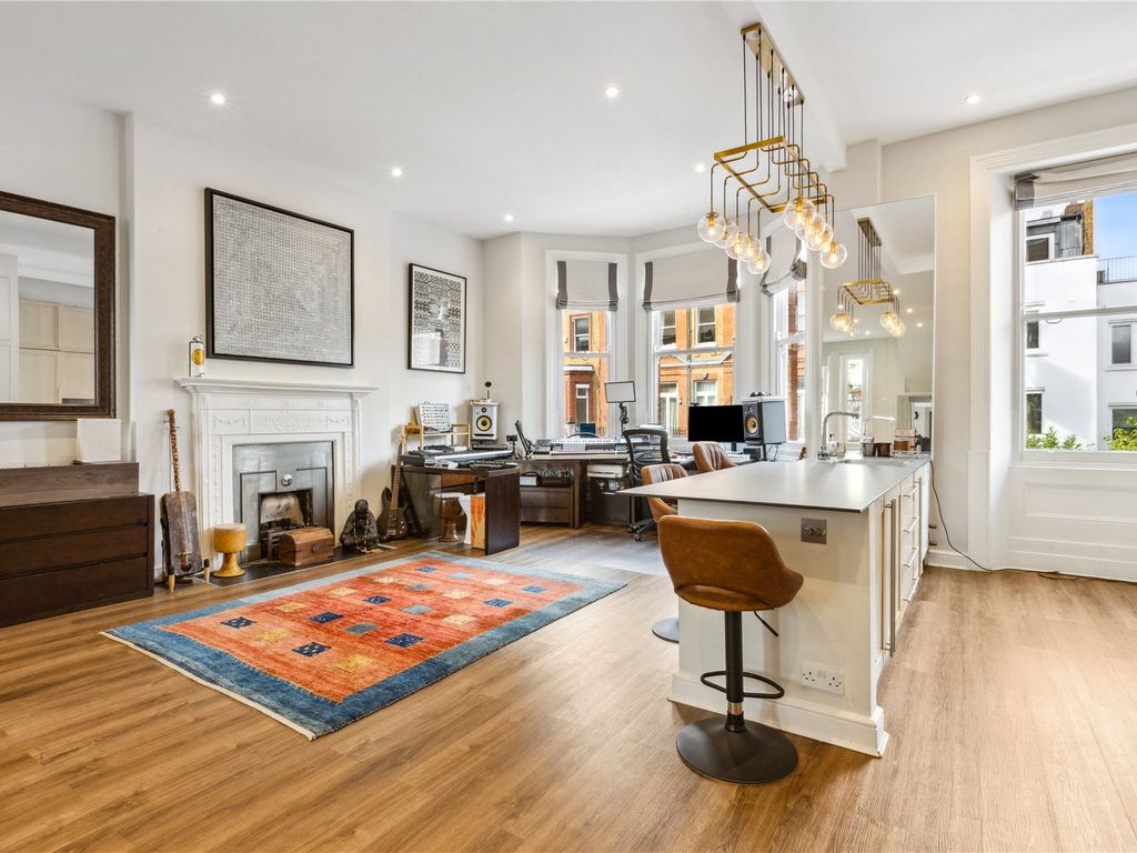 2 bed flat for sale in Brechin Place, Queens Gate SW7, £1,950,000