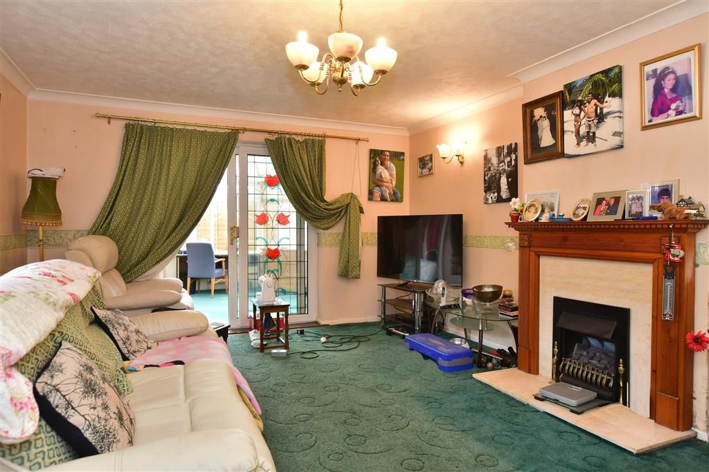 4 bed detached house for sale in Thorndene Avenue, Bognor Regis, West Sussex PO21, £450,000