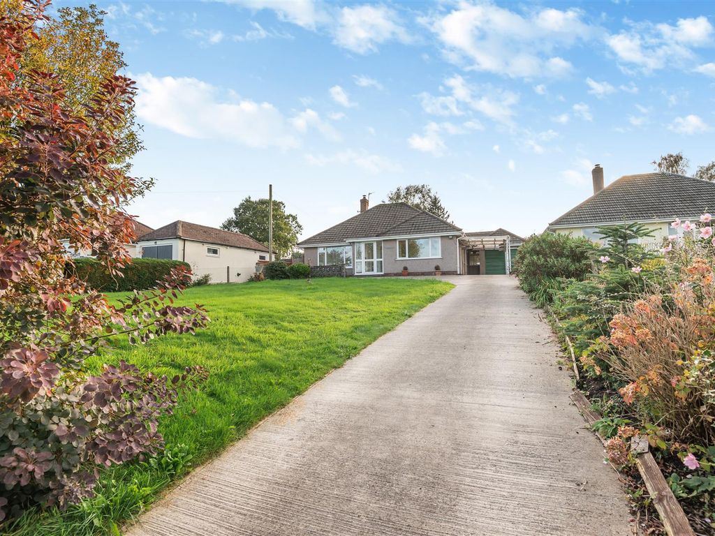 4 bed detached bungalow for sale in Hewelsfield Lane, St. Briavels, Lydney GL15, £399,950