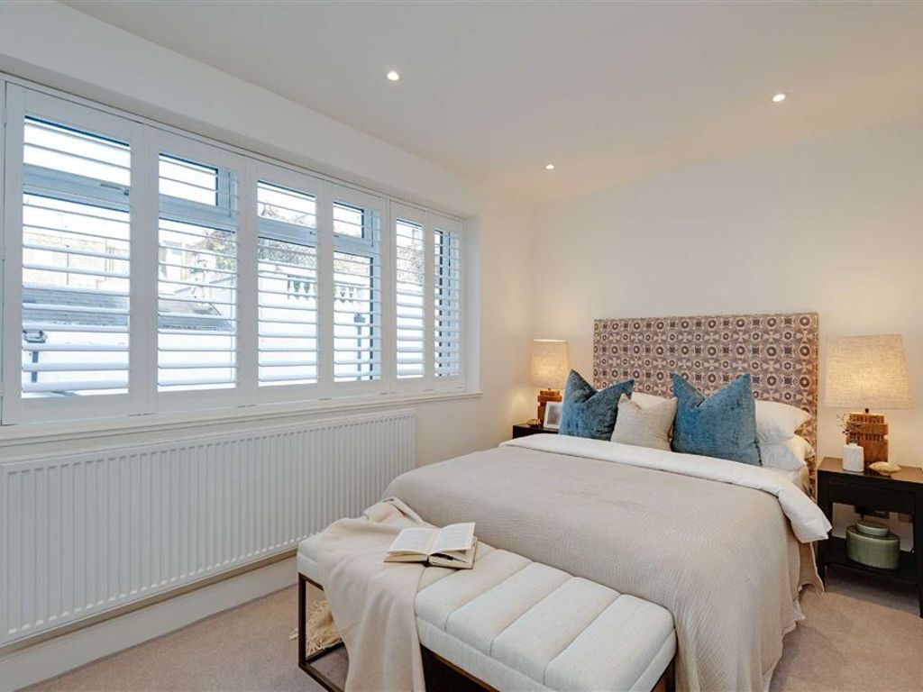 4 bed property to rent in Stanhope Terrace, London W2, £6,998 pcm