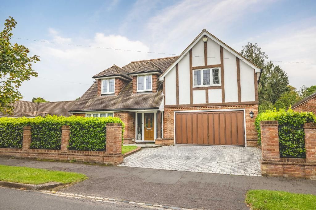 5 bed detached house for sale in Eric Avenue, Emmer Green RG4, £1,250,000