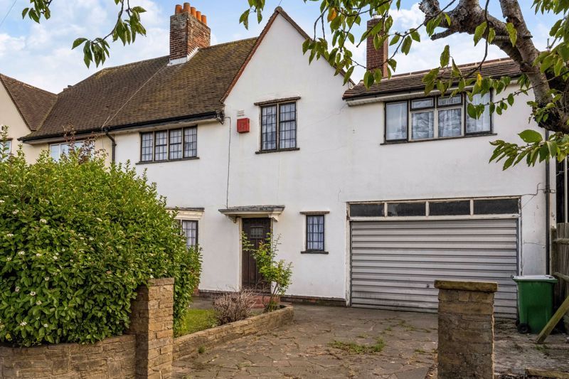 5 bed semi-detached house for sale in Danson Road, Bexley DA5, £600,000