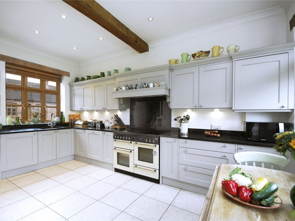 3 bed end terrace house for sale in Henry Mash Court, Chesham, Buckinghamshire HP5, £850,000