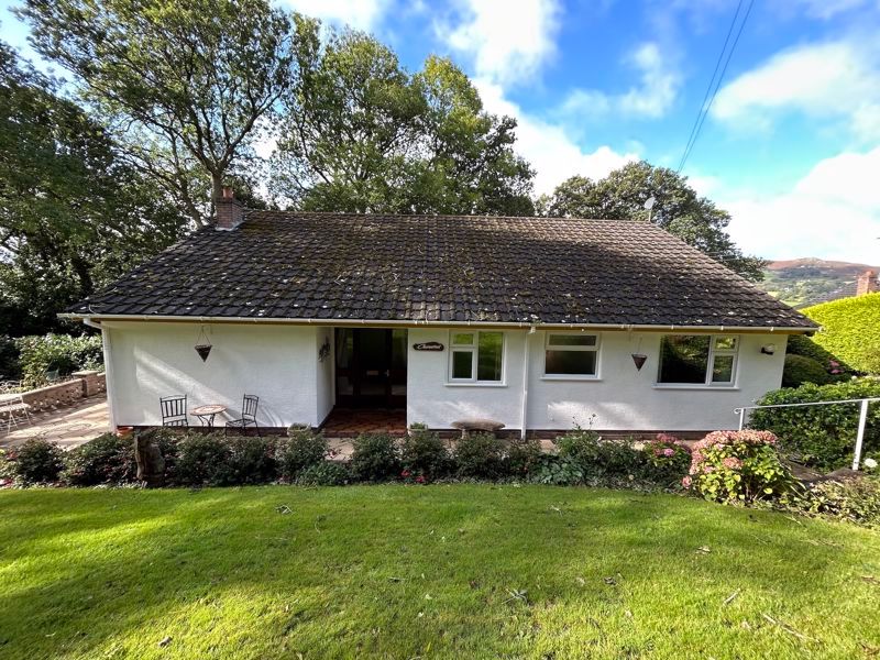 3 bed detached bungalow for sale in Iolyn Park, Henryd, Conwy LL32, £475,000