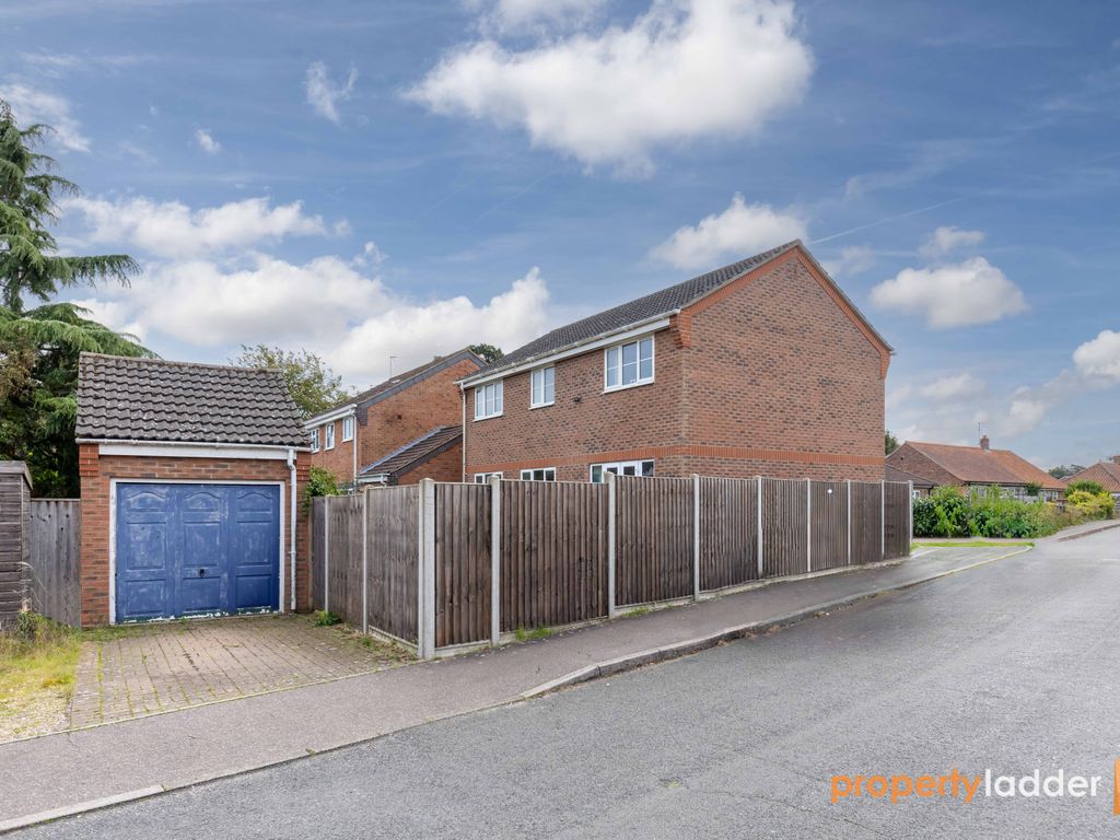 4 bed detached house for sale in Tungate Way, Horstead, Norwich NR12, £380,000