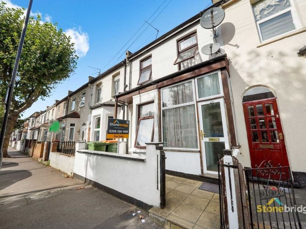 3 bed terraced house for sale in Lawrence Road, East Ham E6, £475,000