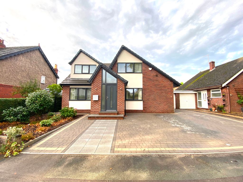 4 bed detached house for sale in Greenfields Drive, Alsager, Stoke-On-Trent ST7, £425,000
