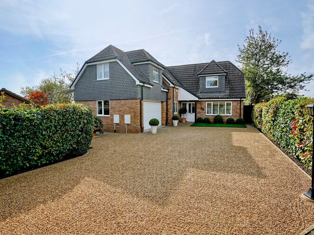 4 bed detached house for sale in Ermine Street, Great Stukeley, Huntingdon PE28, £650,000