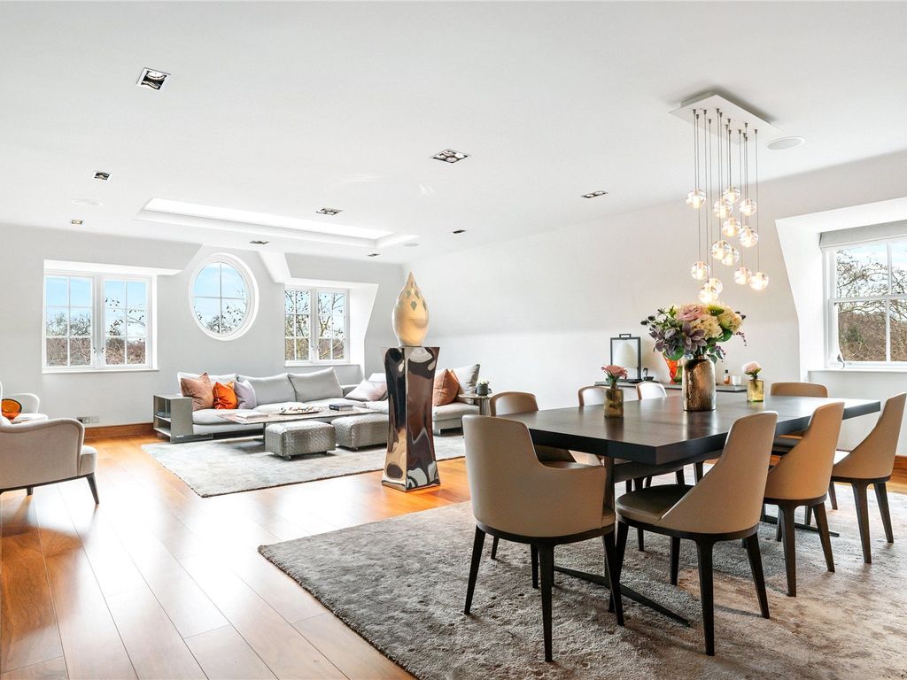 4 bed flat for sale in Palace Gate, London W8, £6,950,000